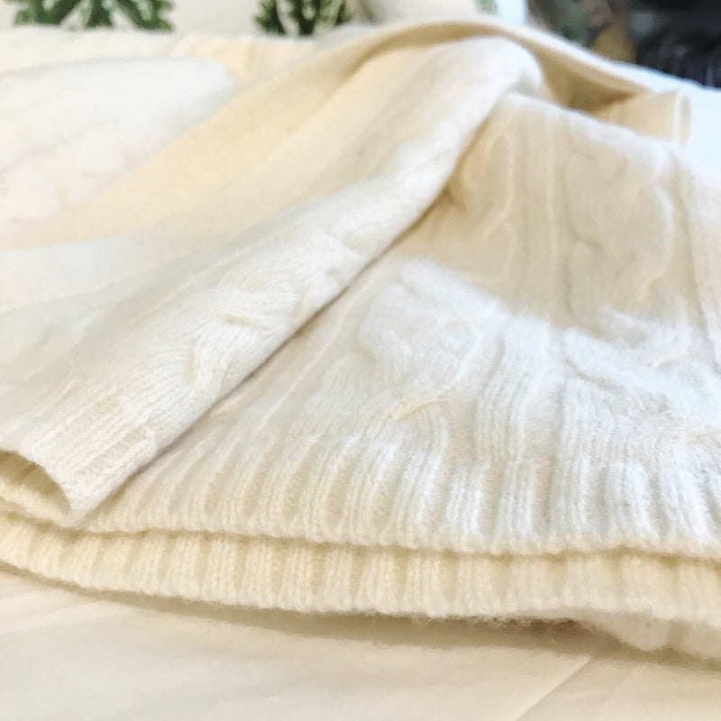 Cosy Cable Cashmere Throw